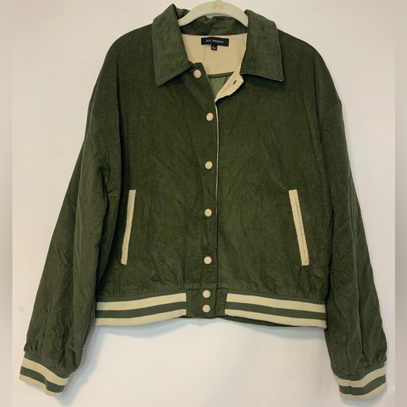Blu Pepper Jackets & Blazers - Blu Pepper Women's Green Corduroy Varsity Jacket Size L